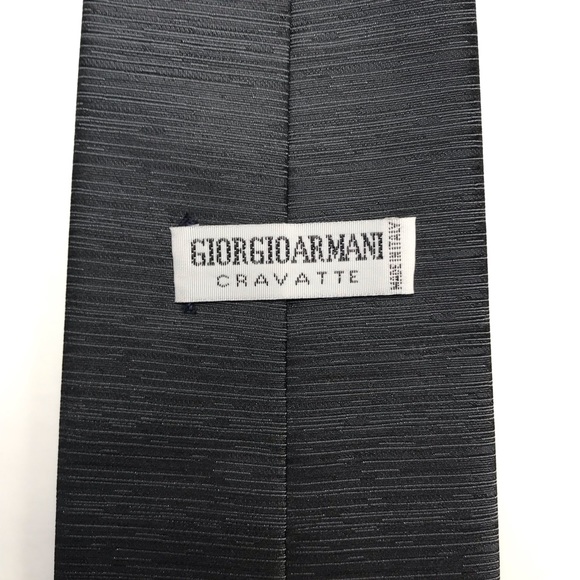 ARMANI 100% silk designer luxury gray textured tie NWOT - Picture 2 of 5